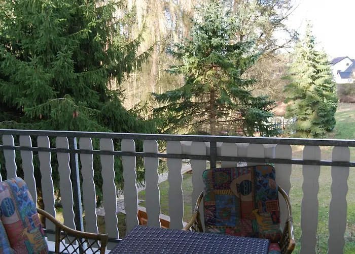 Waldwerk Wurlgrund 公寓式酒店 利兴