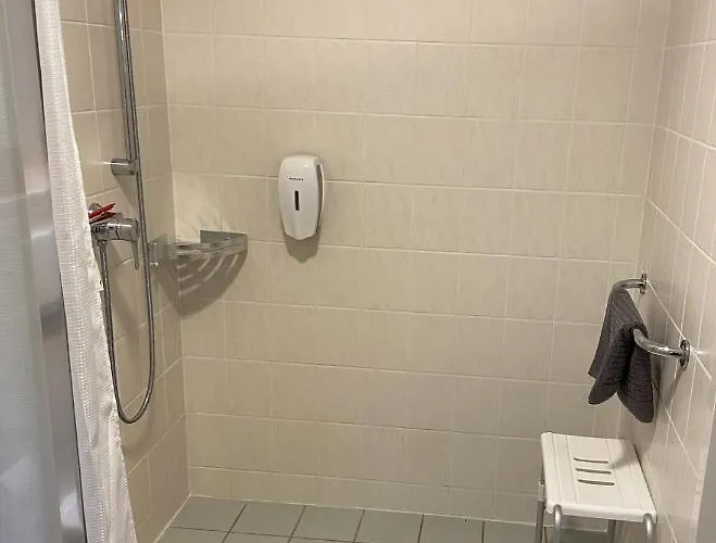 Waldwerk Wurlgrund 公寓式酒店 利兴